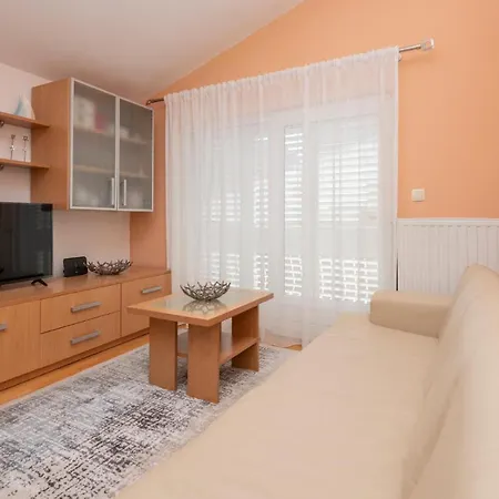 Apartment Beautiful In With Wi-fi *