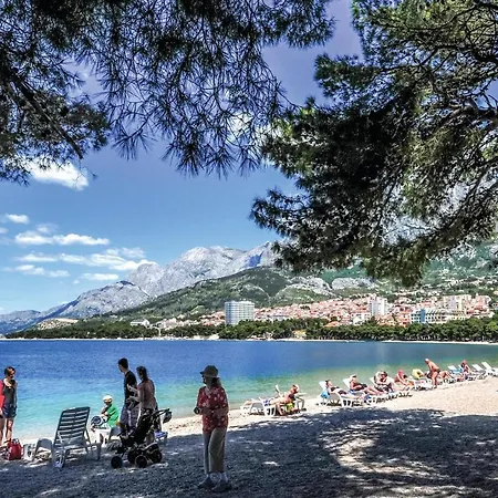 Apartment Beautiful In With Wi-fi Makarska