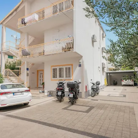 Apartment Beautiful In With Wi-fi *